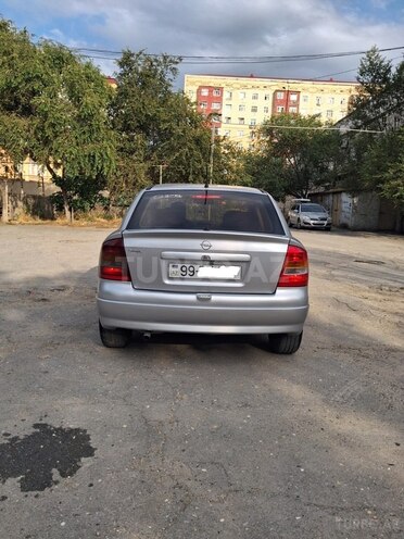 Opel Astra-2