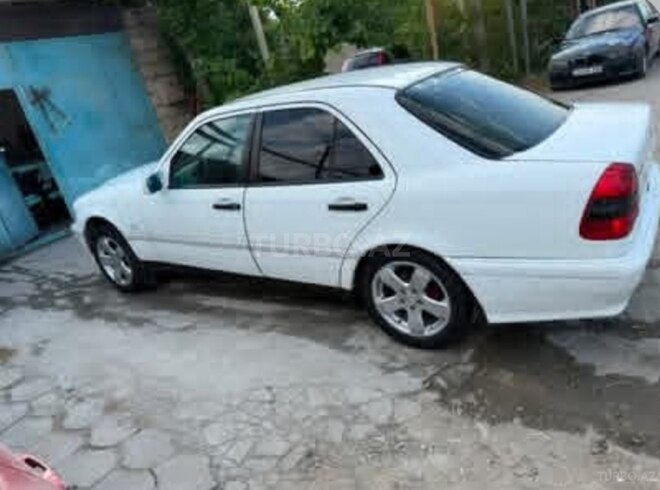 Mercedes C 200-2