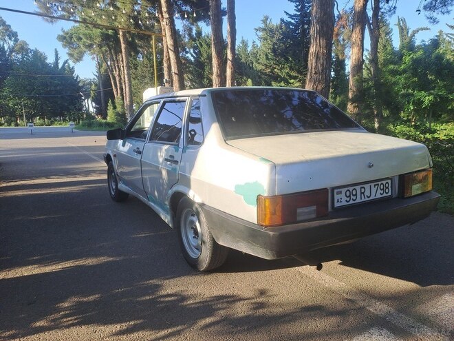 LADA (VAZ) 21099-4