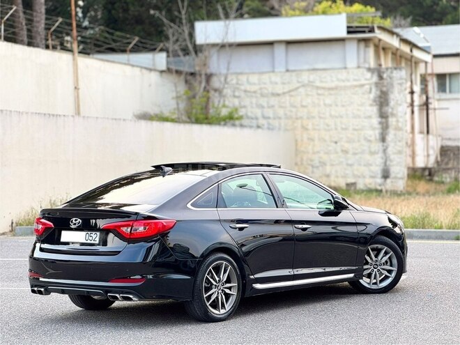 Hyundai Sonata-5