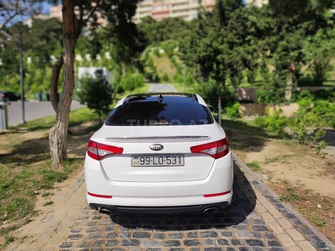 Kia Optima-5
