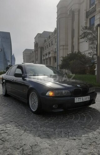 BMW 528-2