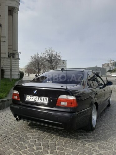 BMW 528-6