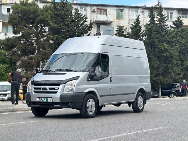 Ford Transit-1