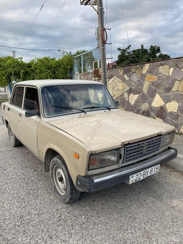 LADA (VAZ) 2107-5