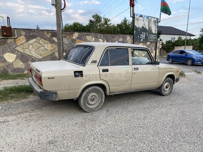 LADA (VAZ) 2107-4