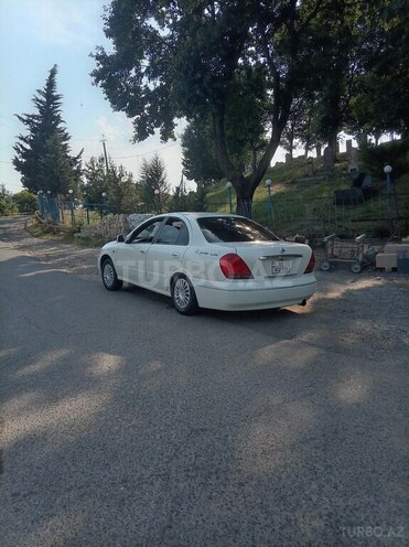 Nissan Sunny-5