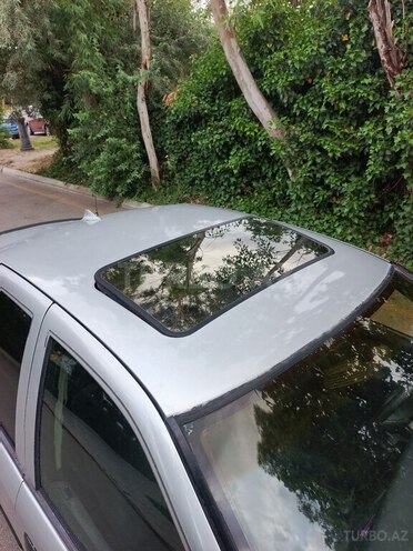 Opel Vectra-9