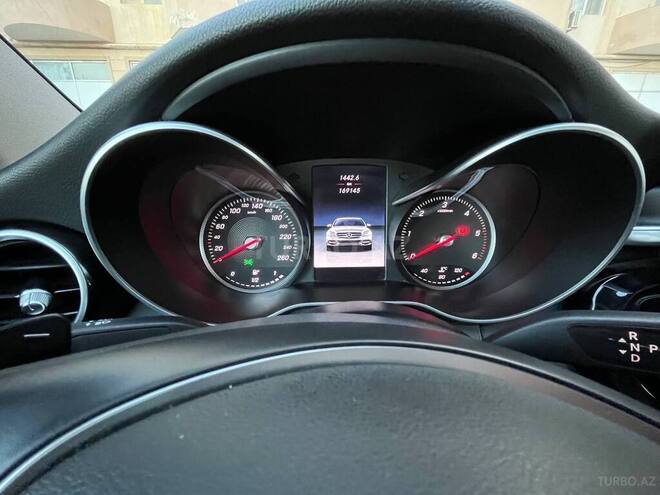 Mercedes C 220 d-7