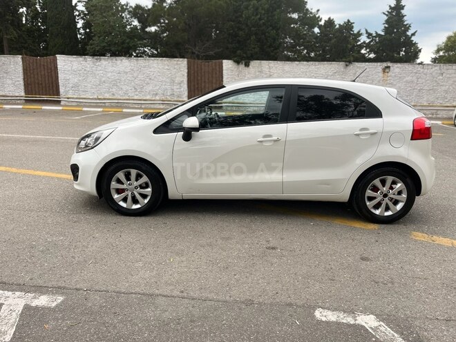 Kia Rio-4