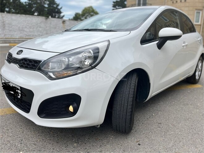 Kia Rio-7