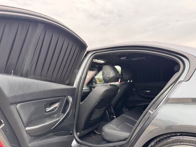 BMW 320d-14