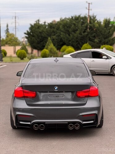 BMW 320d-8