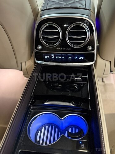 Mercedes-Maybach S 450-17