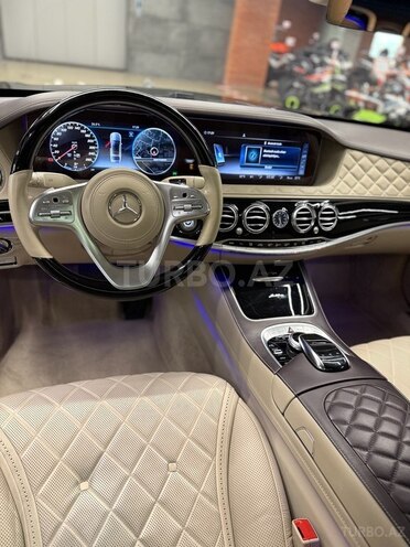 Mercedes-Maybach S 450-10