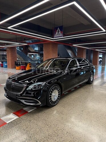 Mercedes-Maybach S 450-1
