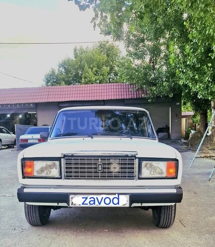 LADA (VAZ) 2107-1