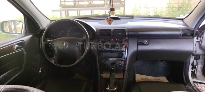 Mercedes C 230-4