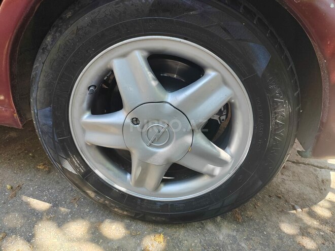 Opel Vectra-12