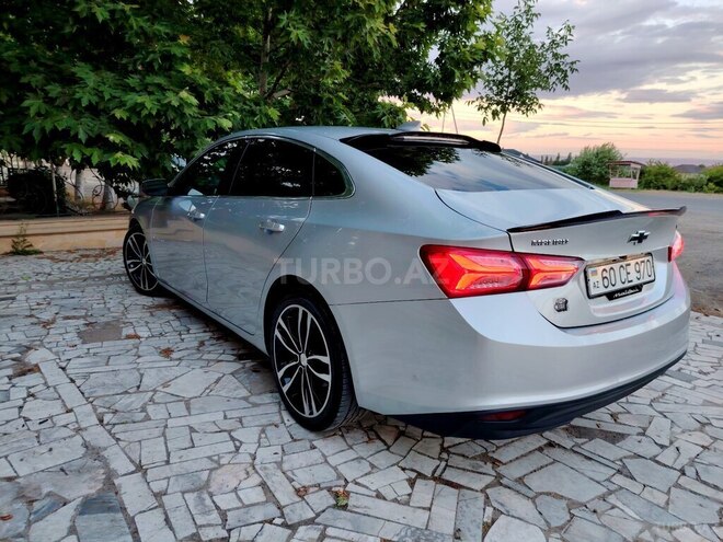 Chevrolet Malibu-9