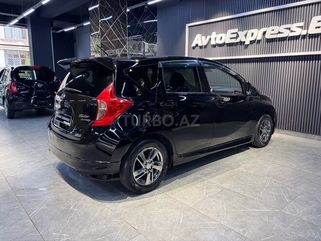 Nissan Note-2