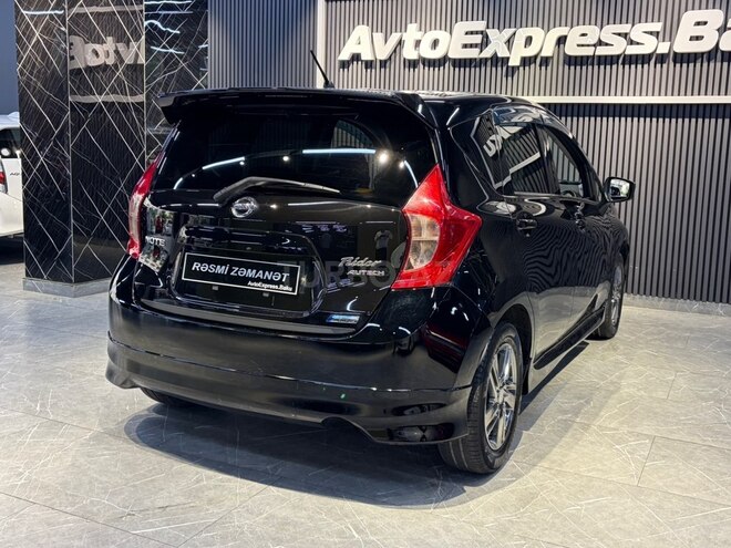 Nissan Note-5