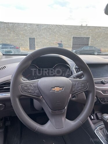 Chevrolet Cruze-14