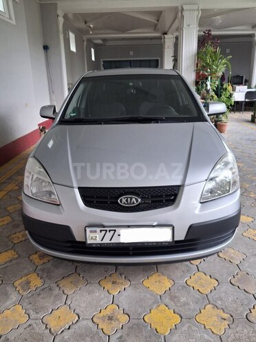 Kia Rio-1