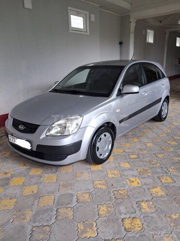 Kia Rio-2