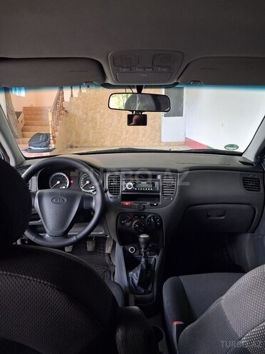 Kia Rio-8