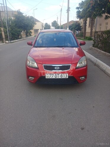 Kia Rio-1