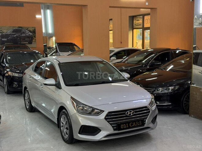Hyundai Accent-2