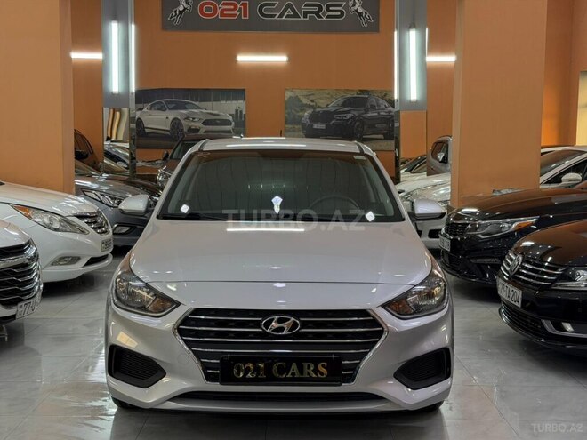 Hyundai Accent-1
