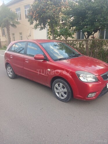 Kia Rio-5