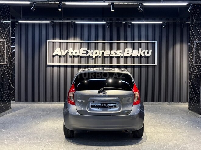 Nissan Note-17