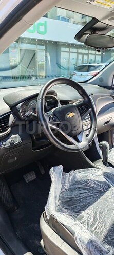 Chevrolet Trax-8