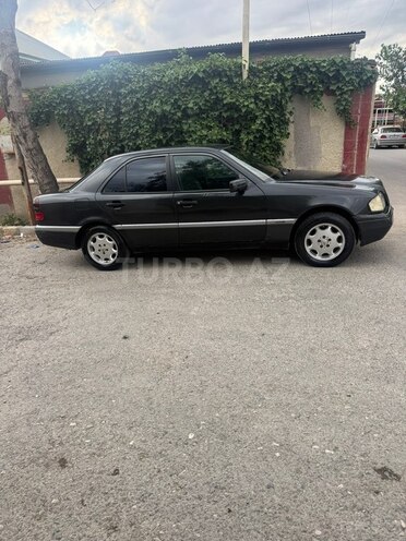 Mercedes C 200-10