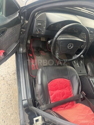 Mercedes C 200-13