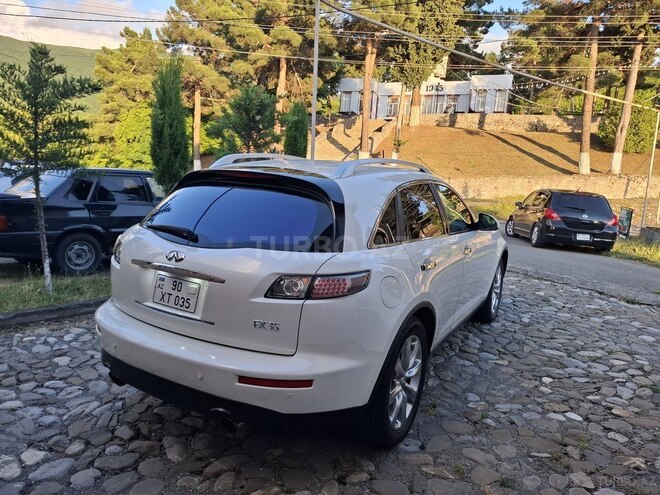 Infiniti FX35-8