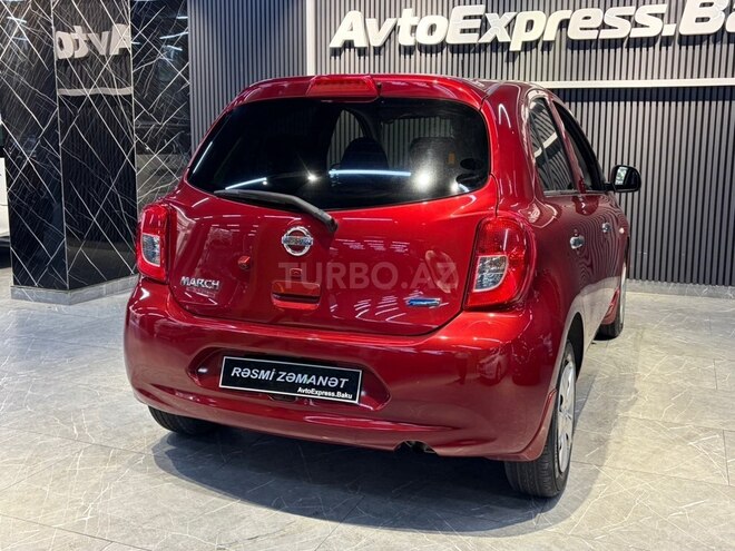 Nissan March-5
