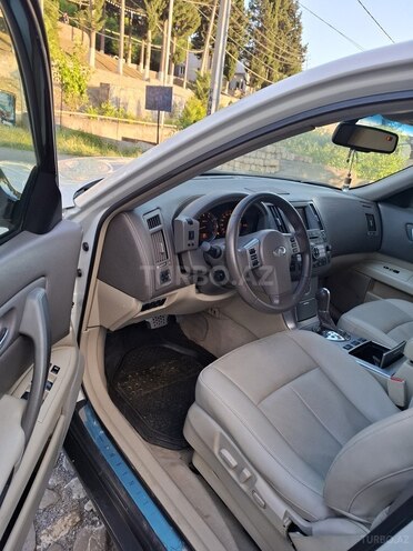 Infiniti FX35-11