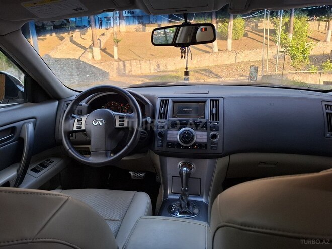 Infiniti FX35-9
