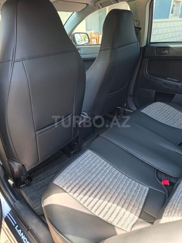Mitsubishi Lancer-7