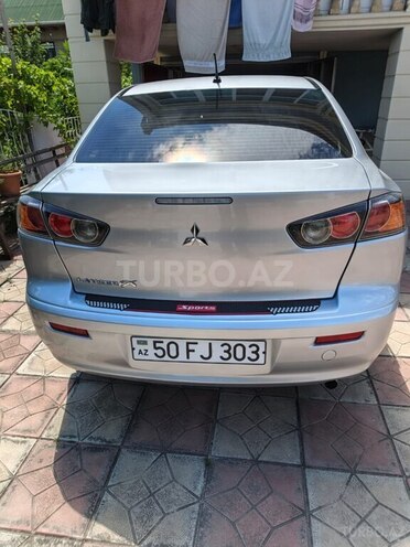 Mitsubishi Lancer-13