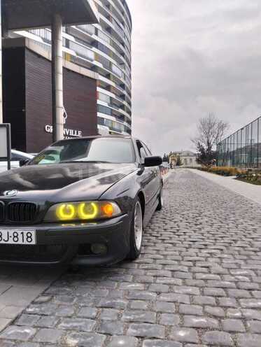 BMW 528-4