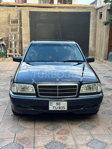 Mercedes C 220-1