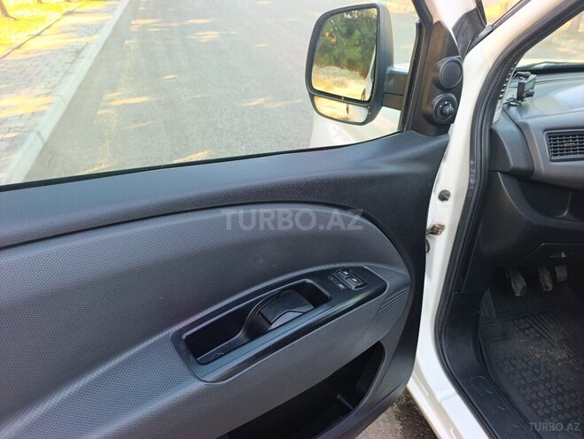 Fiat Doblo-15