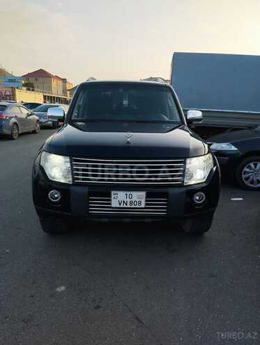 Mitsubishi Pajero-1