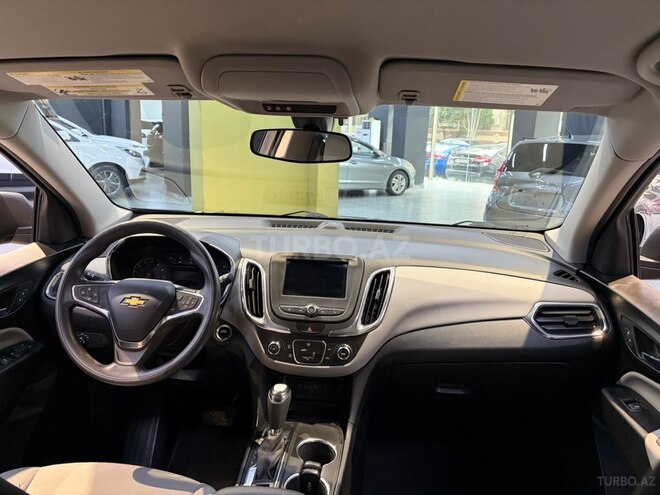 Chevrolet Equinox-12