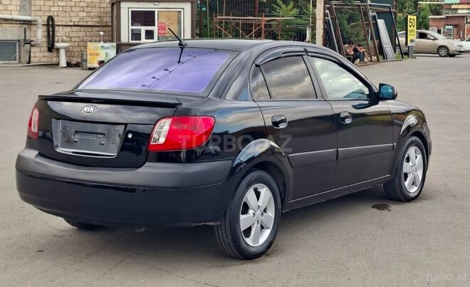 Kia Rio-4
